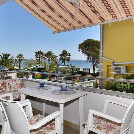 In Vir/insel 7483 Apartman Vir
