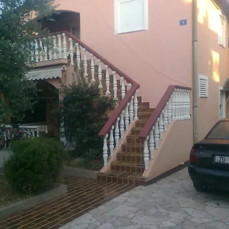 In Vir/insel 7483 Apartman Vir